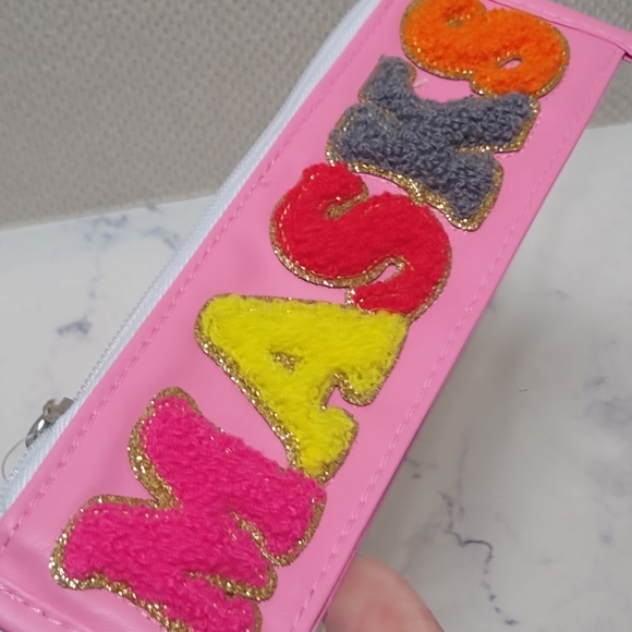 MASKS Patch Clear Pouch Bag - Picture 3 of 6